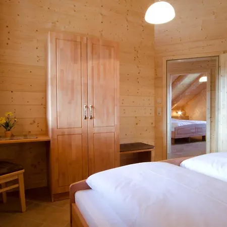 Heumanns Blockhaeuser Am Wald